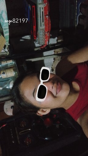 Gelly, 28