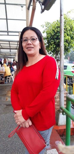 Emily, 48