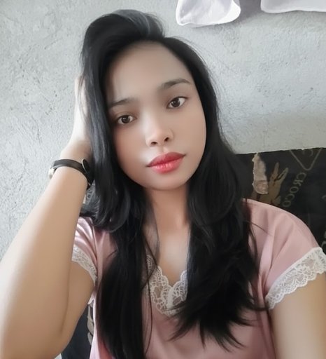 Llaine, 24