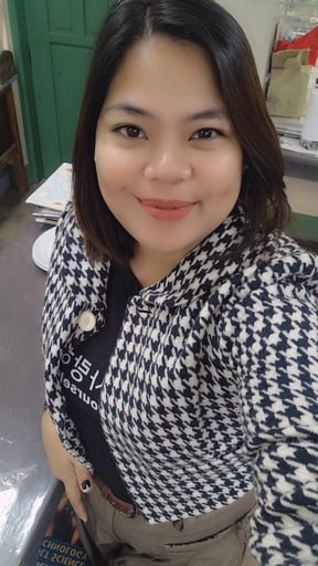 Darlene Hermione, 32