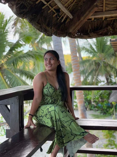 Angie, 28
