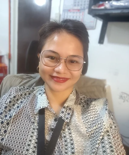 Jade, 33
