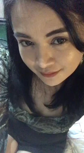 Kaye, 38