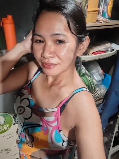 Maricel, 43