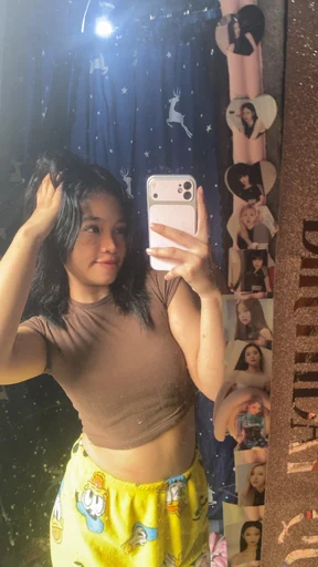 Mia Espinosa, 22
