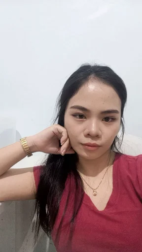 Angelyn, 22