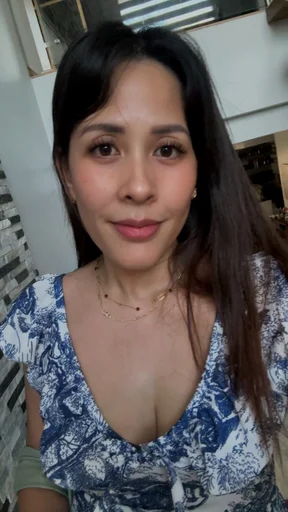 Janina Gayle, 35