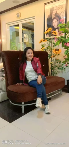 Lyn, 37