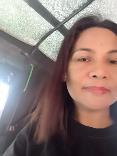 Jean, 44