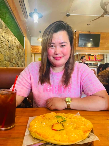 CHEL VILLAROSA, 41