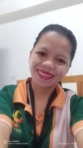 Melanie, 32