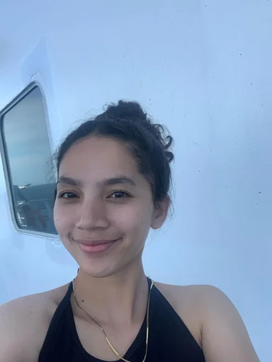 Bernadeth, 23