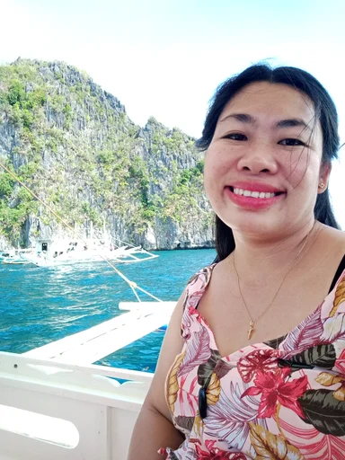 Vangie, 36