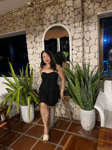 Rowena, 47