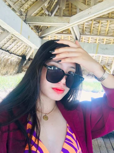 Allysa, 25