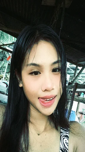 Jade Maxene, 22