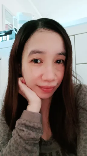 Roxanne, 41