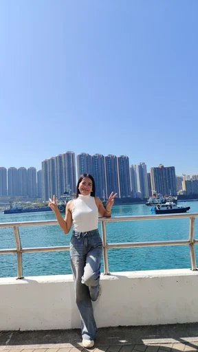 Ronna Mae, 37