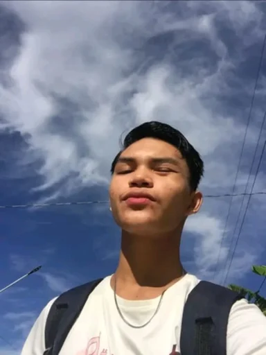 Esteban, 19