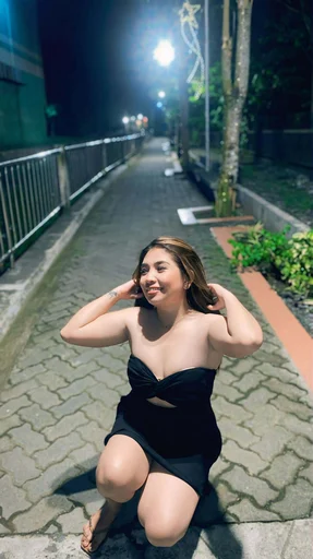 Glaiza, 29