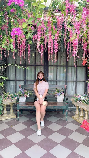 Mechille, 30
