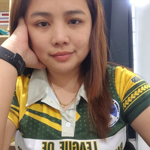 hannah, 35