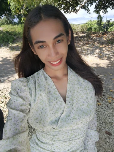 yana, 21