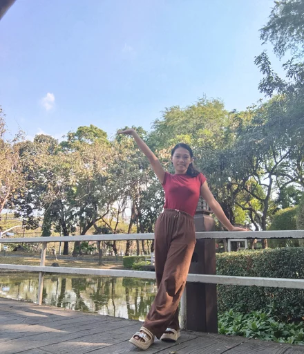 Rica, 27