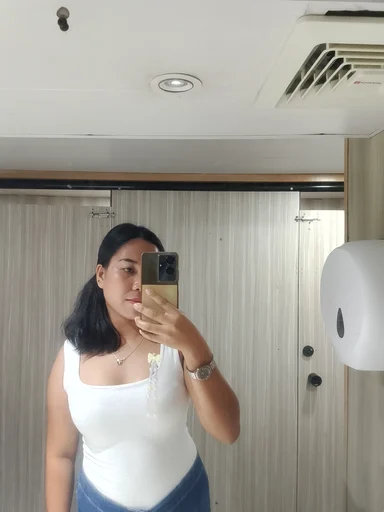 Jolina, 26