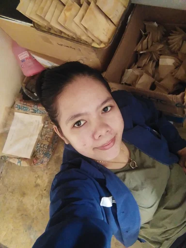 Rhona Mae, 28