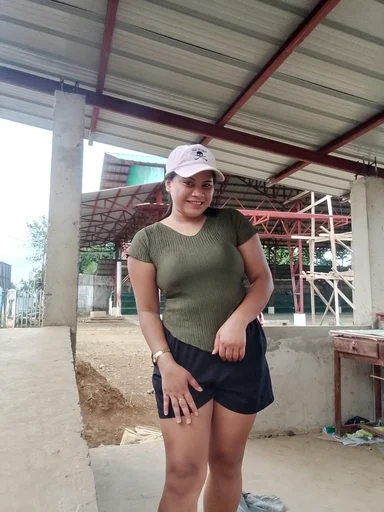 Monalyn, 25