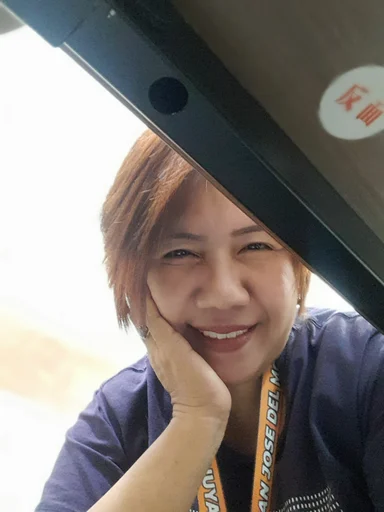 Lyn, 49