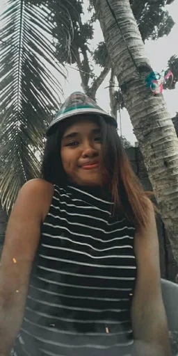 Antoniella Rhien, 25