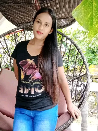 Maechristine, 37