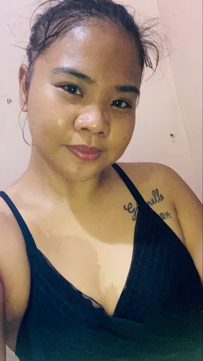Ginnelle Mae, 30