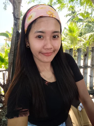 Maevelyn, 22