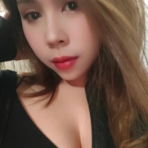 Leanne, 30