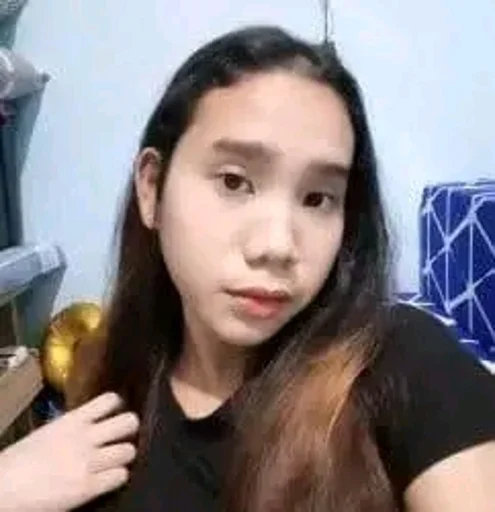 Anne, 21
