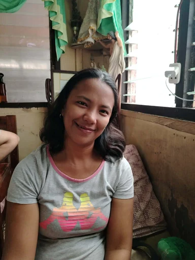 Leah, 37