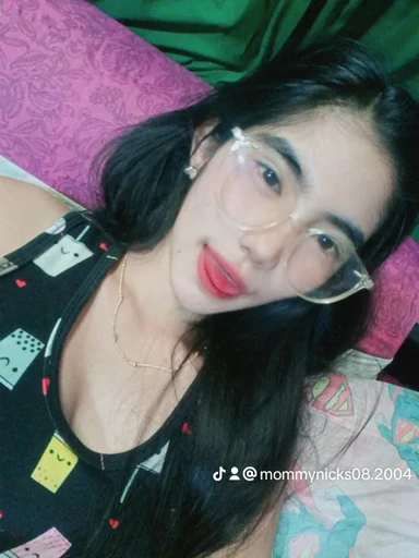 Nickyjoy, 21