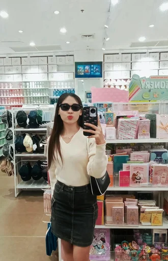 Merly, 19