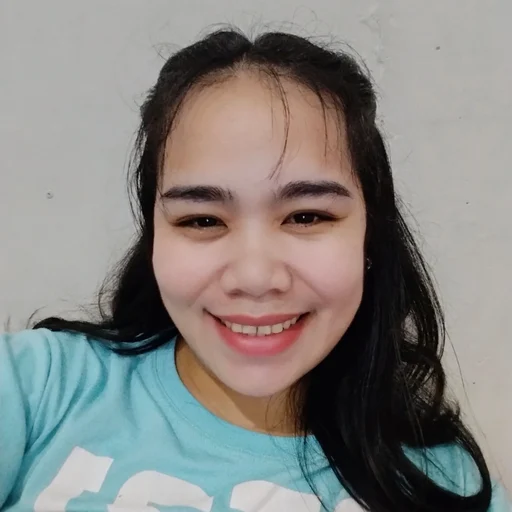 Gretchen, 28