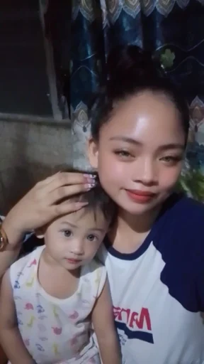 Jo, 24