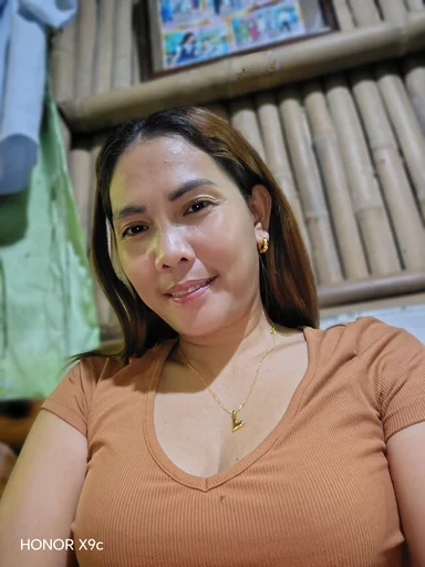 Shirley, 39
