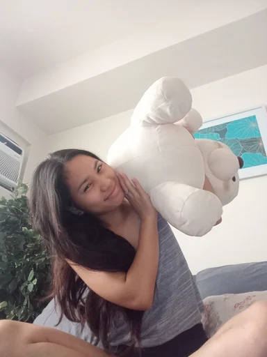 Andrea Mae, 19