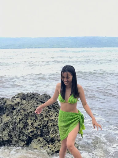 Lorna, 22