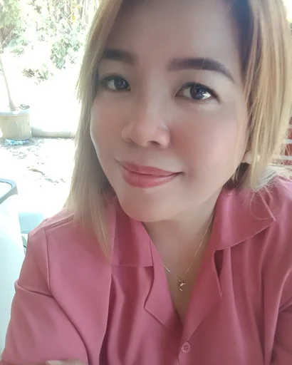 Roxanne, 30