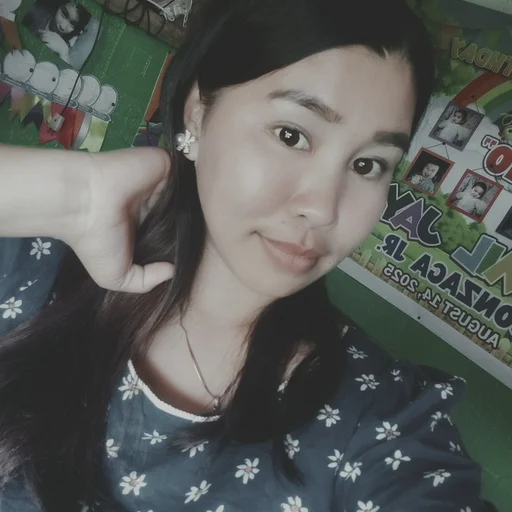 Wendy, 26