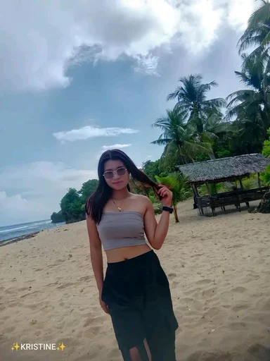 Anne, 22