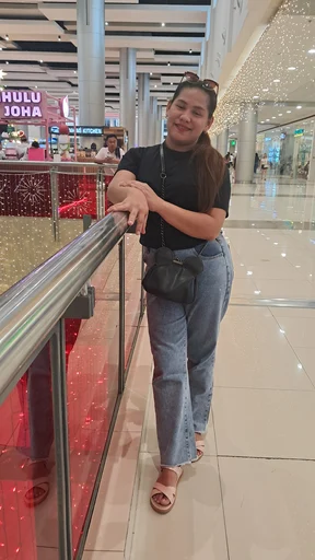 Cristina, 34